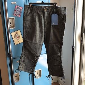 Crest Gold Sparkly Black & Denim Jeans 🍀